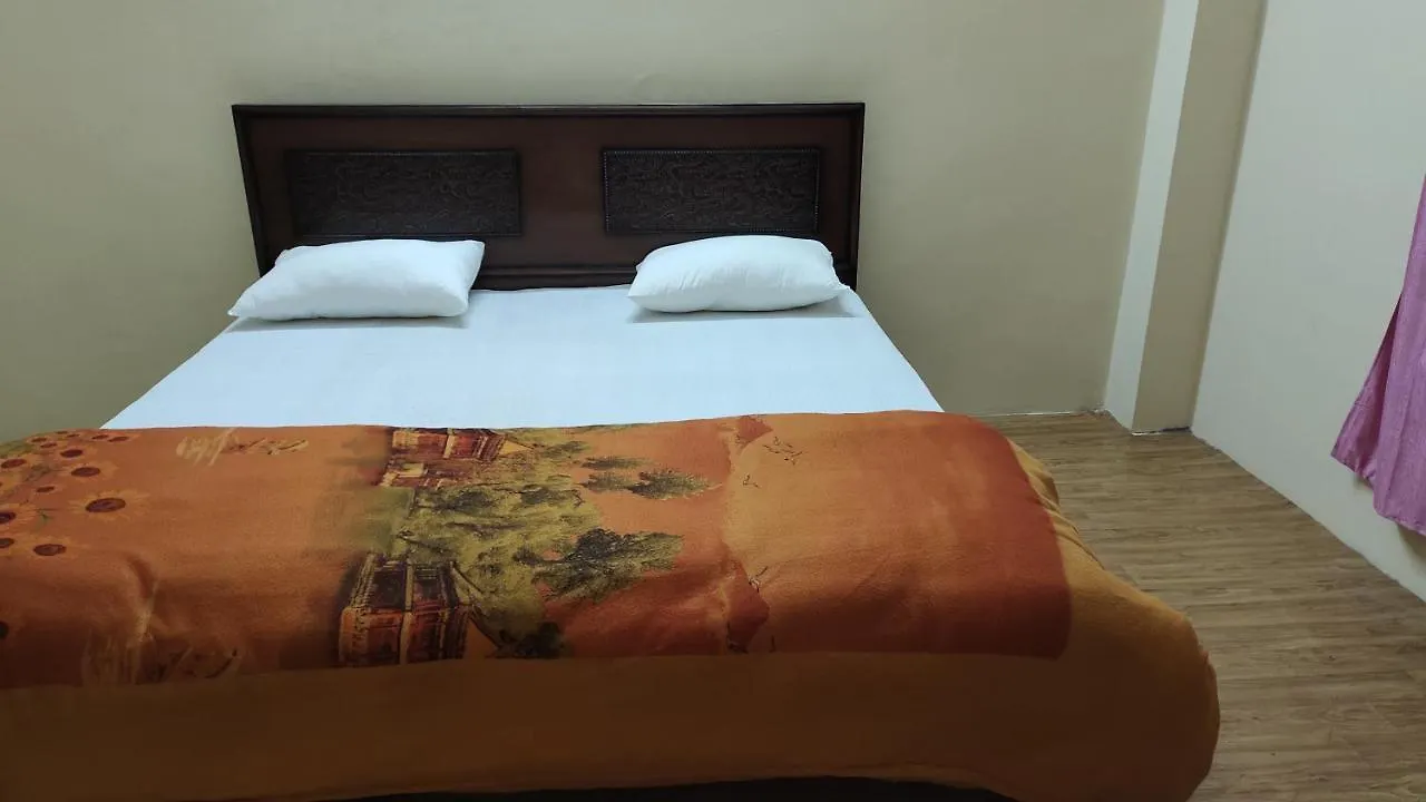 Oyo Home 86412 Hills Homestay Koti Shimla 3*,